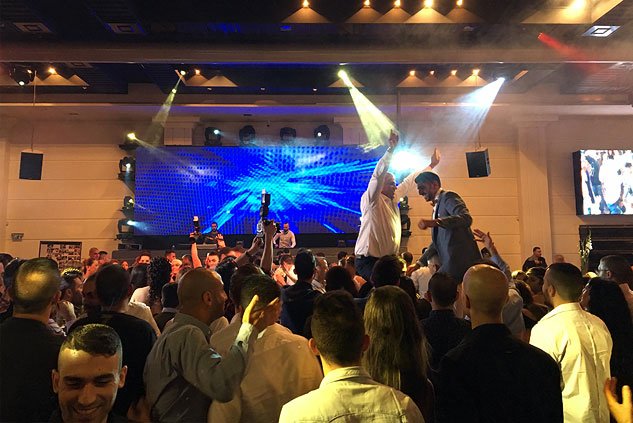 די גיי לבר מצווה בירושלים והסביבה-די גיי נאור ממן | מבצע תקליטן לבר מצווה בירושלים